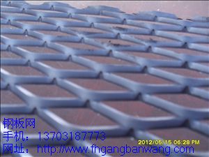 钢板网zw24在塔吊设备的应用－01