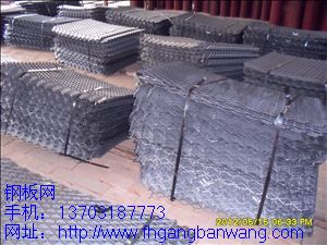 脚手架防滑板网-03